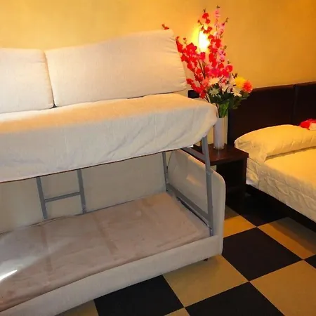 Casa de hóspedes Memole 3*