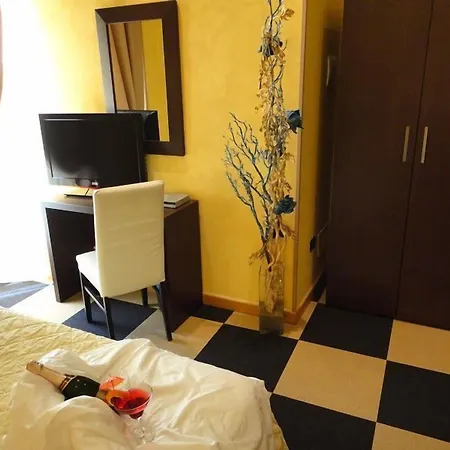 ゲストハウス メモレ サンレモ