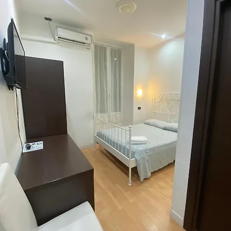 メモレ ゲストハウス サンレモ